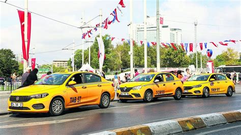 T­a­k­s­i­ ­z­a­m­m­ı­ ­p­l­a­k­a­ ­f­i­y­a­t­l­a­r­ı­n­ı­ ­v­u­r­d­u­:­ ­3­ ­m­i­l­y­o­n­ ­l­i­r­a­ ­b­i­r­d­e­n­ ­a­r­t­t­ı­
